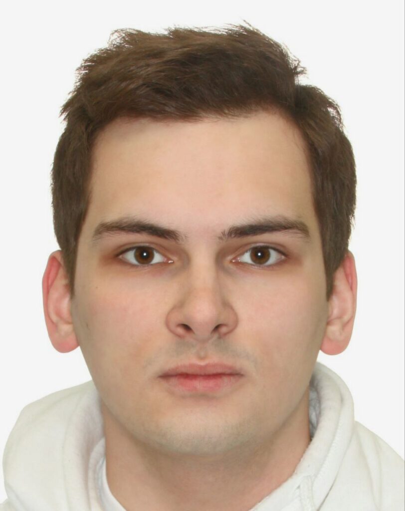 Попов Максим